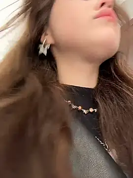 Peachy Dream online show from April 1, 4:15 pm