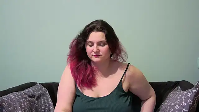 Cute Carla online show from February 2, 5:26 pm