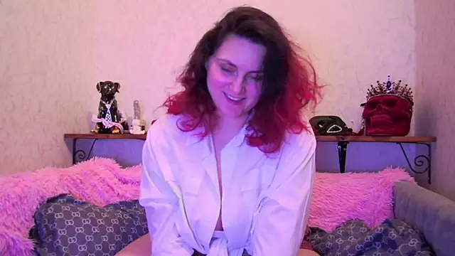 Cute Carla online show from March 7, 1:20 am