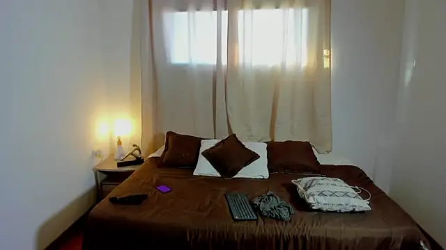 Snapshot of dafboy1 chatting on October 25, 10:04 pm dafboy1 online show from October 25, 10:04 pm