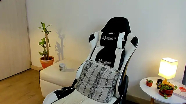 dafboy1 online show from February 23, 4:15 pm