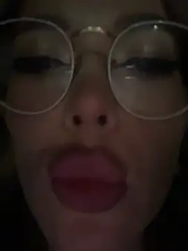 Snapshot of KylieJoyce chatting on December 29, 8:04 pm KylieJoyce online show from December 29, 8:04 pm