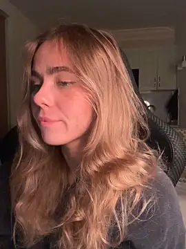 SkyBriii online show from September 22, 6:10 pm