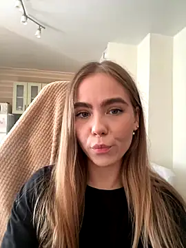 SkyBriii online show from September 25, 12:20 pm