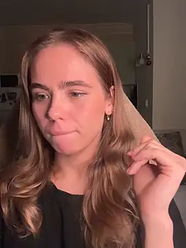 SkyBriii online show from September 26, 4:22 pm