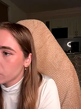 SkyBriii online show from October 4, 7:34 pm