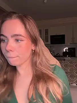 SkyBriii online show from October 9, 5:22 pm