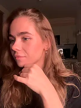 SkyBriii online show from October 11, 7:01 pm