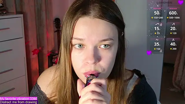 ValBae online show from October 19, 7:47 pm