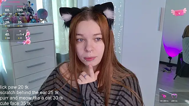 ValBae online show from May 6, 7:02 am