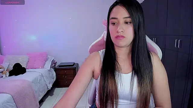 Tinylottie online show from October 18, 11:05 pm