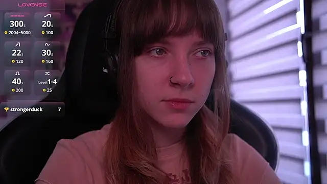 juliapie online show from December 17, 9:15 am