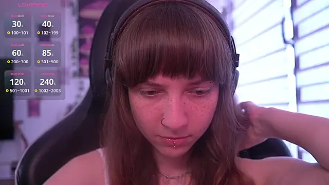 juliapie online show from May 19, 11:16 am