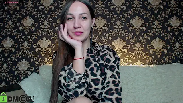 Estel Loewe online show from March 4, 4:30 pm