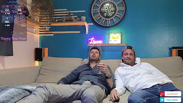 braqueuemar83 online show from January 11, 7:38 pm