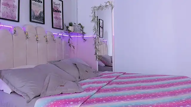 Camile Diazzz online show from January 28, 2:31 pm