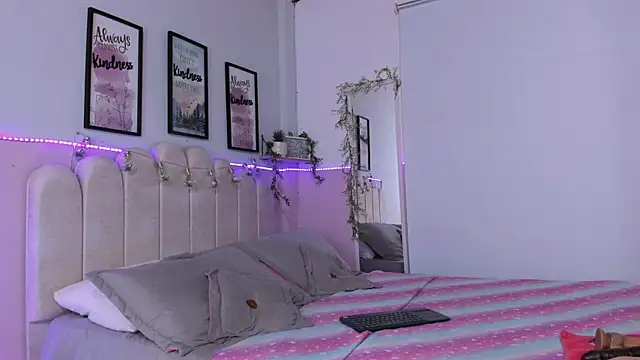 Camile Diazzz online show from February 5, 2:16 pm