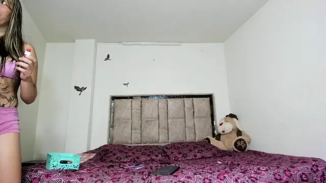 alanaanddaphne online show from November 13, 3:55 pm