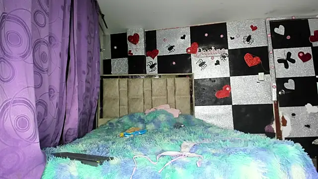 alanaanddaphne online show from February 2, 5:22 pm