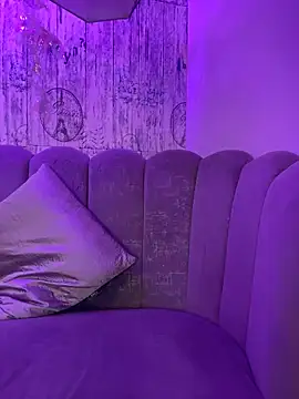 AbyThompson online show from November 18, 2:54 pm