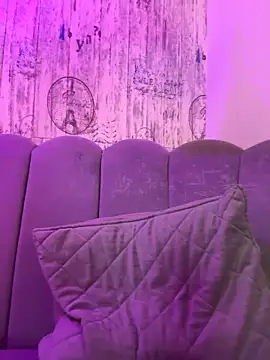AbyThompson online show from April 27, 4:32 am