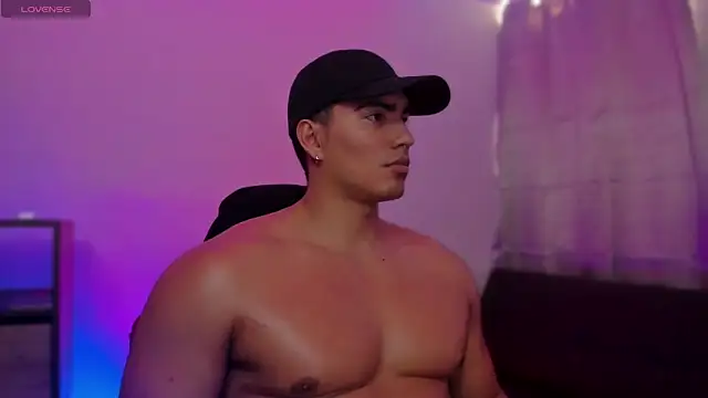 JamesGraay online show from October 14, 1:12 pm