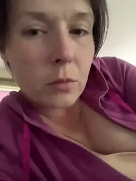 KatieBARBiE98 online show from May 14, 10:05 pm