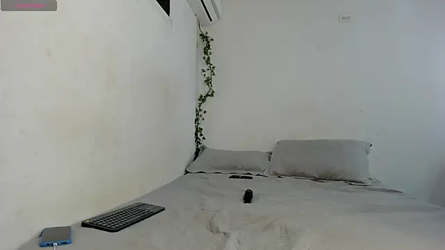 ashley lemus online show from May 6, 2:40 am