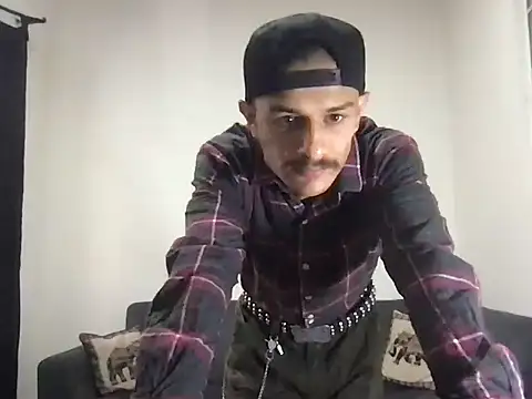 HorrorotikA online show from March 31, 7:36 pm