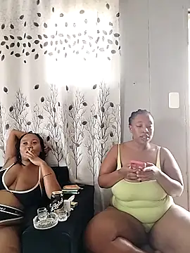 Snapshot of MelStar18xxx chatting on March 27, 11:54 am MelStar18xxx online show from March 27, 11:54 am