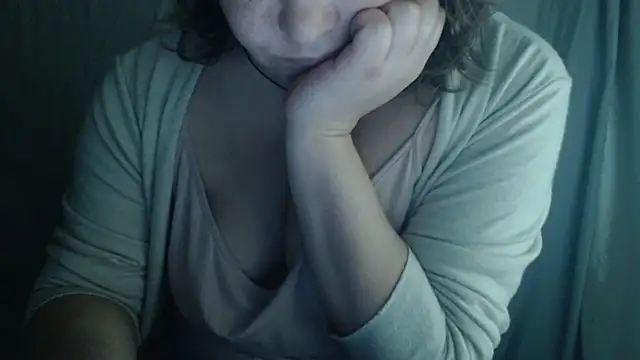 Snapshot of 1BECHA1 chatting on November 2, 2:08 pm 1BECHA1 online show from November 2, 2:08 pm