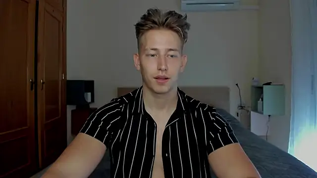 Snapshot of Findom_alpha chatting on February 16, 4:42 pm Findom alpha online show from February 16, 4:42 pm