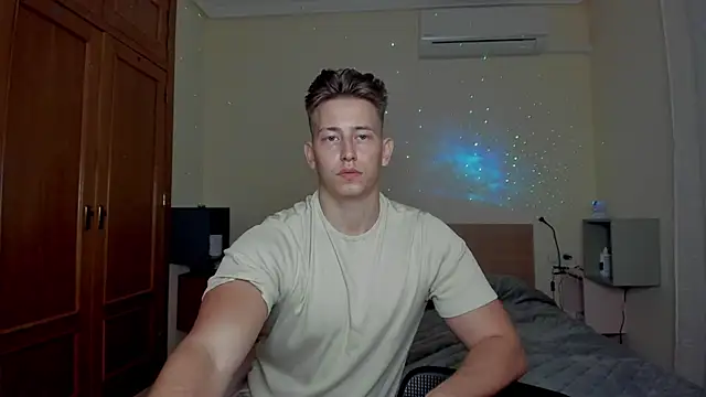 Snapshot of Findom_alpha chatting on March 1, 10:53 pm Findom alpha online show from March 1, 10:53 pm