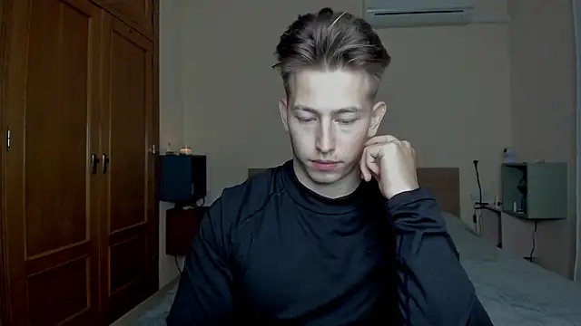 Snapshot of Findom_alpha chatting on March 14, 11:32 pm Findom alpha online show from March 14, 11:32 pm