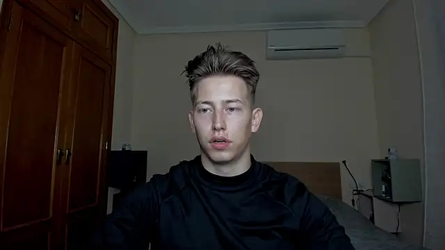 Snapshot of Findom_alpha chatting on March 15, 7:59 pm Findom alpha online show from March 15, 7:59 pm
