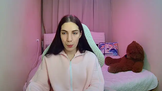 Snapshot of NikaStark_ chatting on February 16, 7:43 pm NikaStark online show from February 16, 7:43 pm