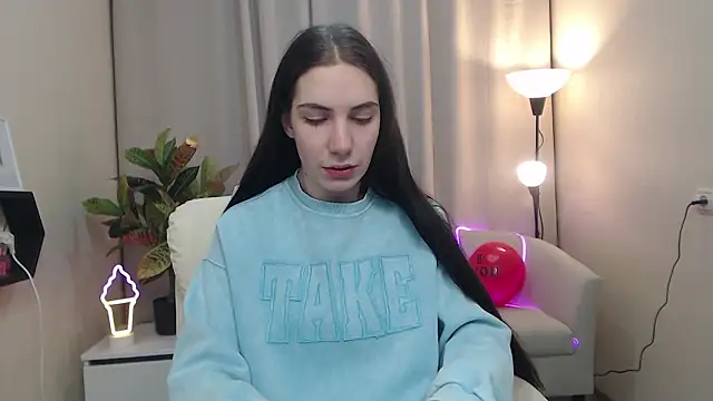Snapshot of NikaStark_ chatting on February 17, 7:42 pm NikaStark online show from February 17, 7:42 pm