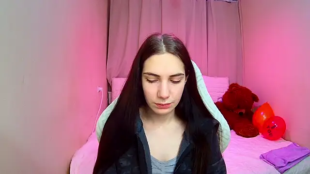 Snapshot of NikaStark_ chatting on February 18, 7:32 pm NikaStark online show from February 18, 7:32 pm