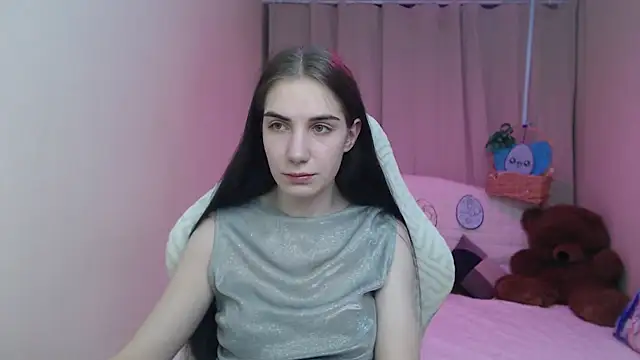 Snapshot of NikaStark_ chatting on April 3, 6:50 pm NikaStark online show from April 3, 6:50 pm