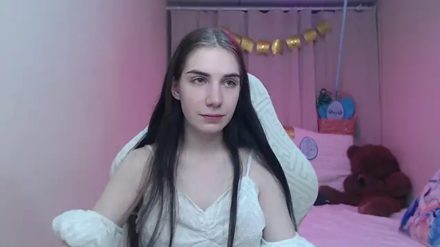 Snapshot of NikaStark_ chatting on April 7, 6:52 pm NikaStark online show from April 7, 6:52 pm