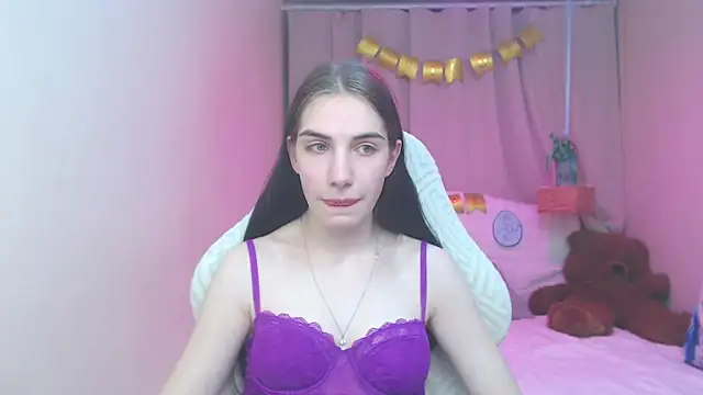 Snapshot of NikaStark_ chatting on April 16, 9:39 pm NikaStark online show from April 16, 9:39 pm