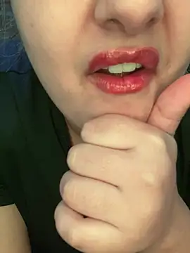 yassminsexy22 online show from February 13, 9:33 pm