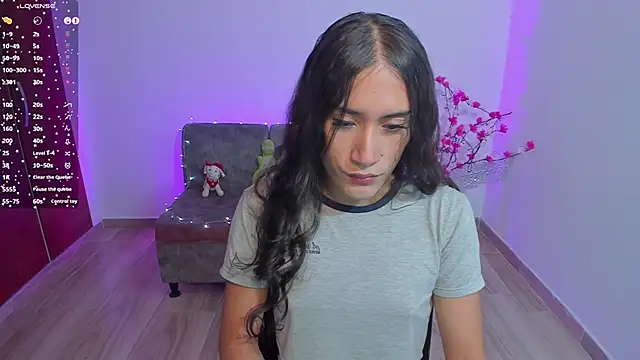 Snapshot of CamilaHarperr_ chatting on February 27, 2:22 am CamilaHarperr online show from February 27, 2:22 am