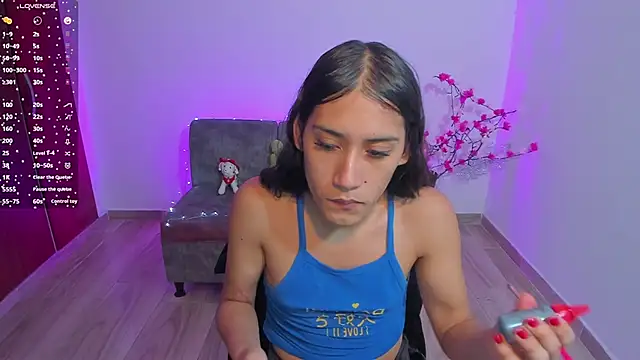 Snapshot of CamilaHarperr_ chatting on March 5, 9:16 am CamilaHarperr online show from March 5, 9:16 am