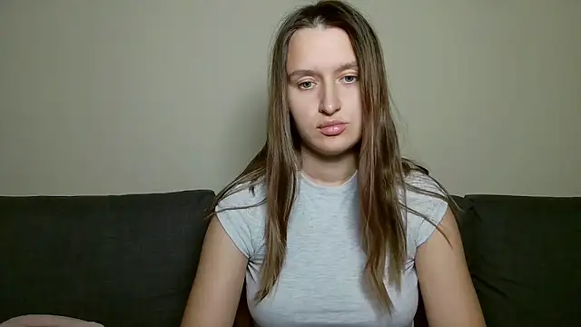 Snapshot of Submissive_love chatting on February 4, 8:17 pm Submissive love online show from February 4, 8:17 pm