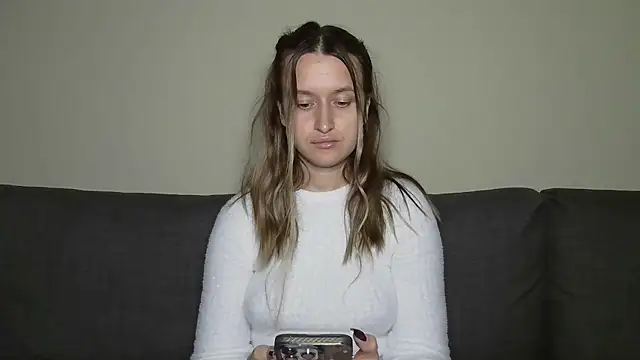 Snapshot of Submissive_love chatting on March 9, 8:42 pm Submissive love online show from March 9, 8:42 pm