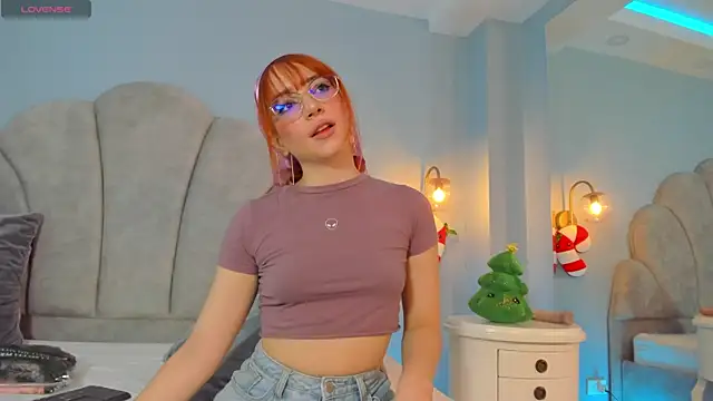 sweeet peach online show from December 14, 1:50 am