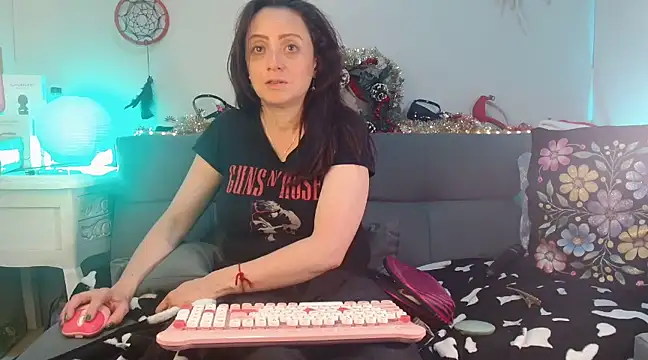 catalinamommyx online show from December 31, 1:41 pm