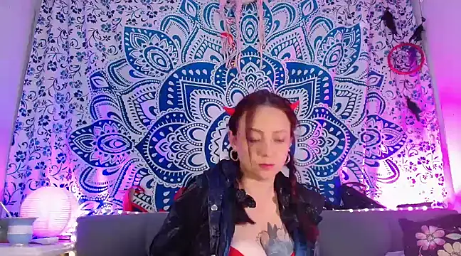 catalinamommyx online show from January 20, 9:46 am