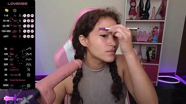 redbarbiedollx online show from February 21, 4:05 pm